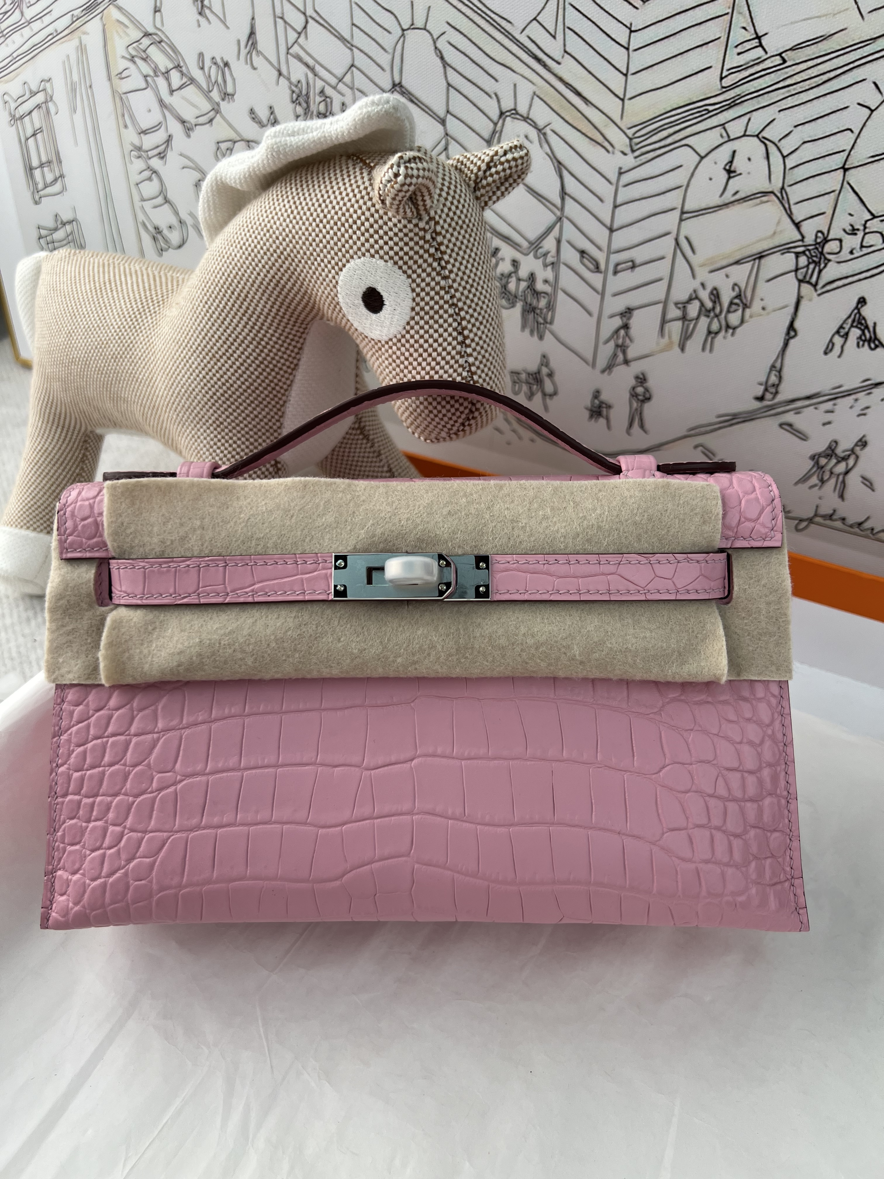 Kelly Pochette 22cm First Generation, Gloss Nile Crocodile Leather, Fully Hand-Stitched Waxed Thread, Solid Steel Hardware, Lambskin Lining