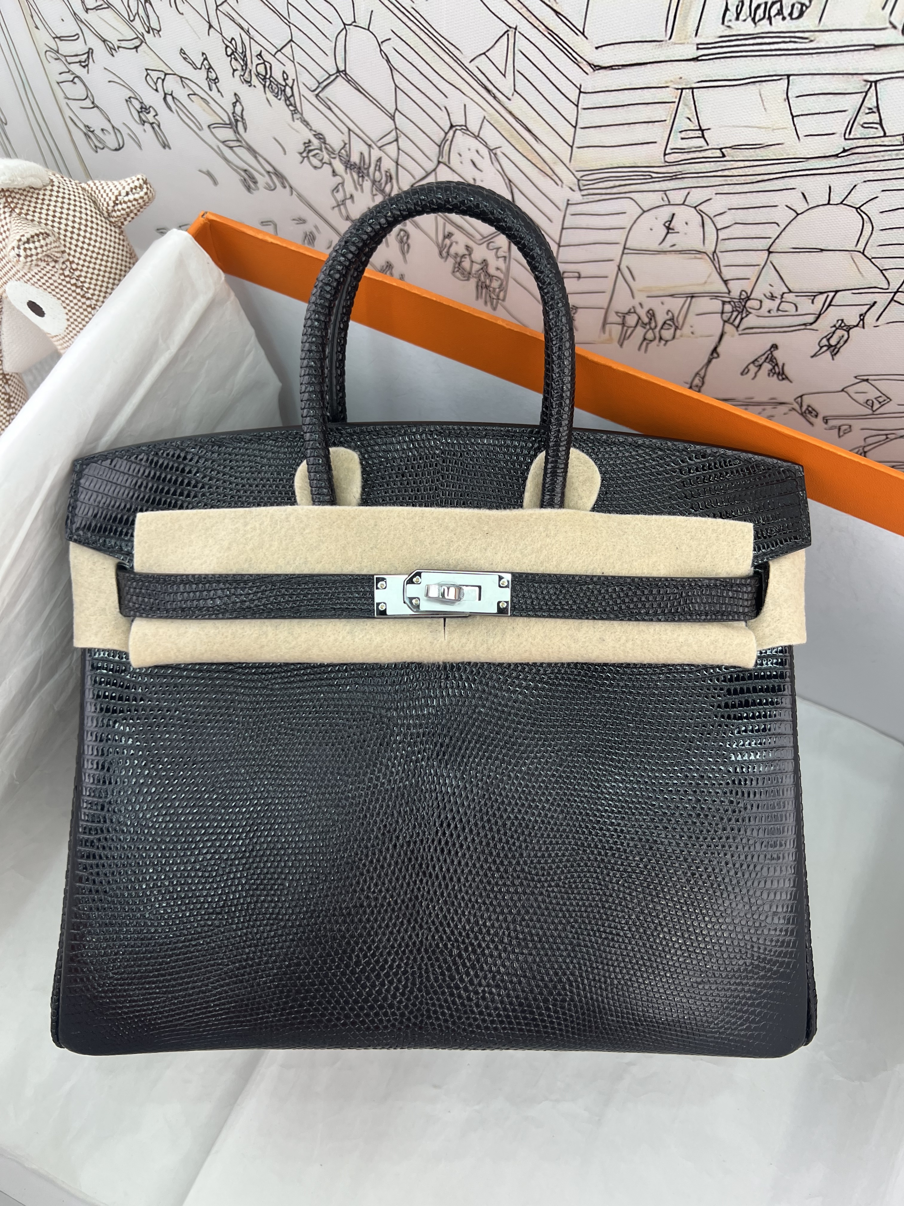 Black Lizard Leather 25cm, Fully Hand-Stitched With Waxed Thread